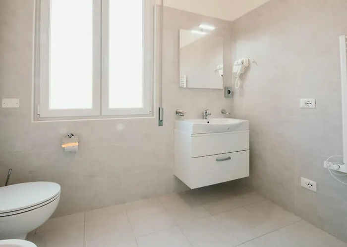 Al 13 - Lakeside Leisure & Business Apartman *